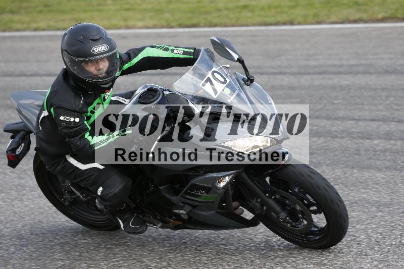 Archiv-2025/09 22.04.2025 Cornu Master School ADR/gruen-vert/70